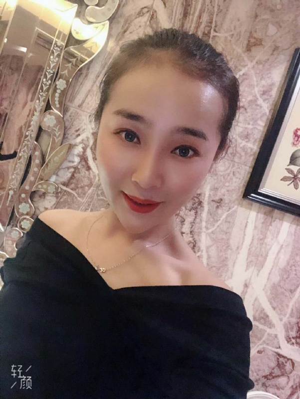 调皮的小猫的第一张照片--贵港相亲服务中心