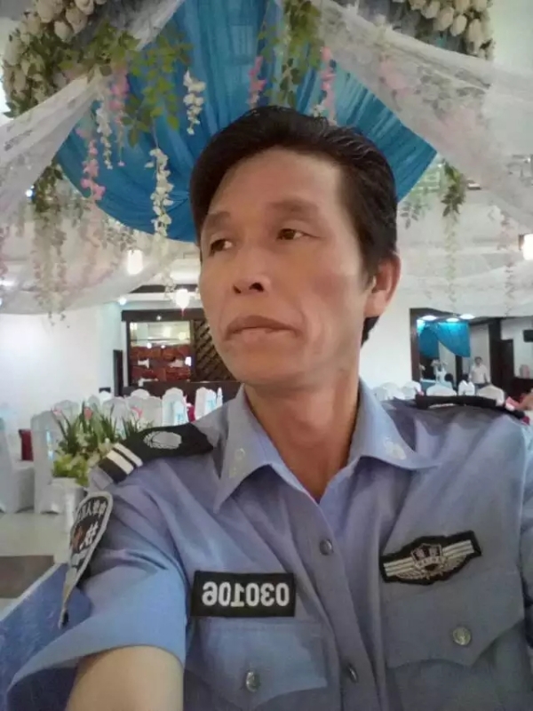 卧窗听雨的第二张照片--贵港相亲服务中心