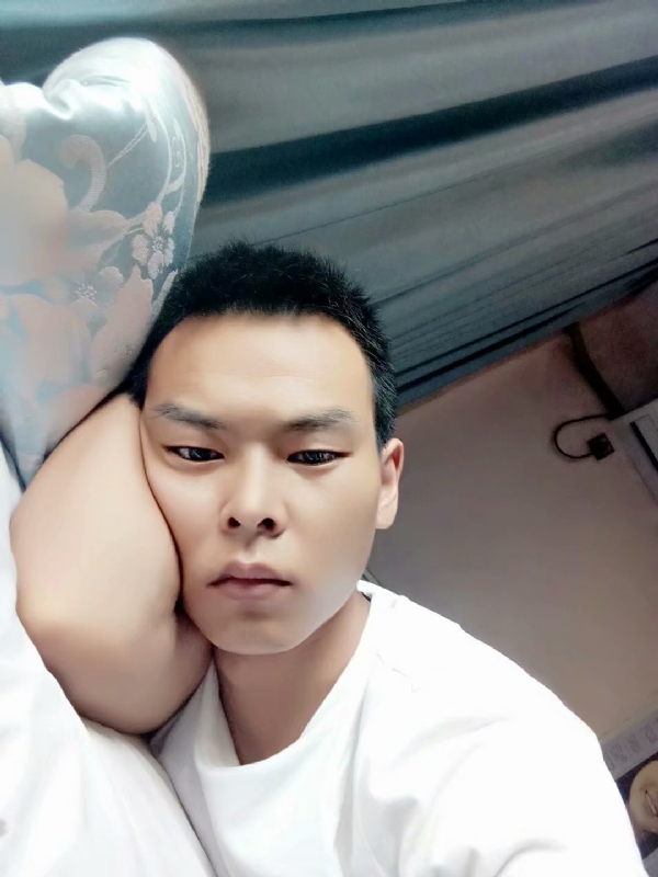 琪子心的第一张照片--贵港相亲服务中心