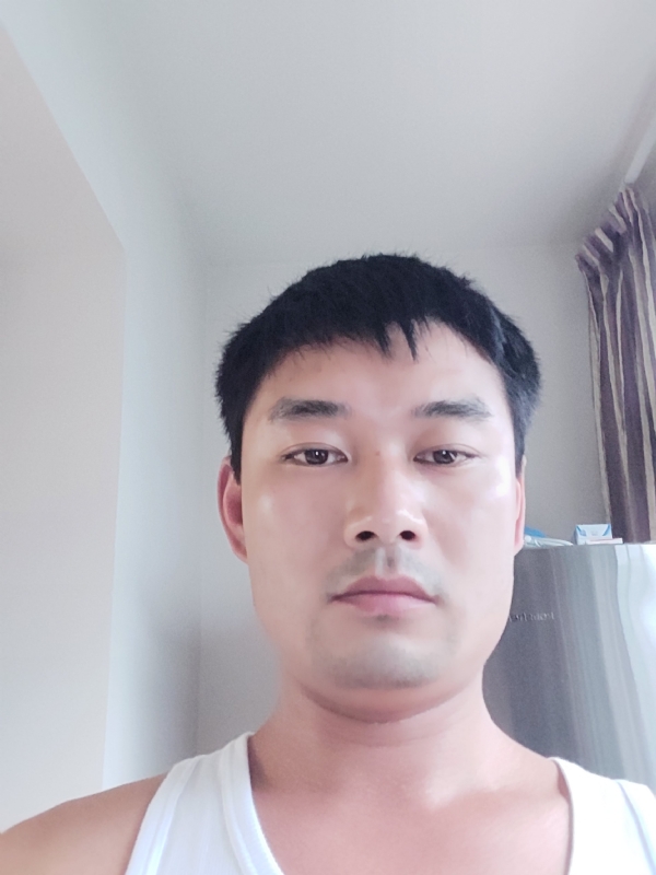 MM的第三张照片--贵港相亲服务中心