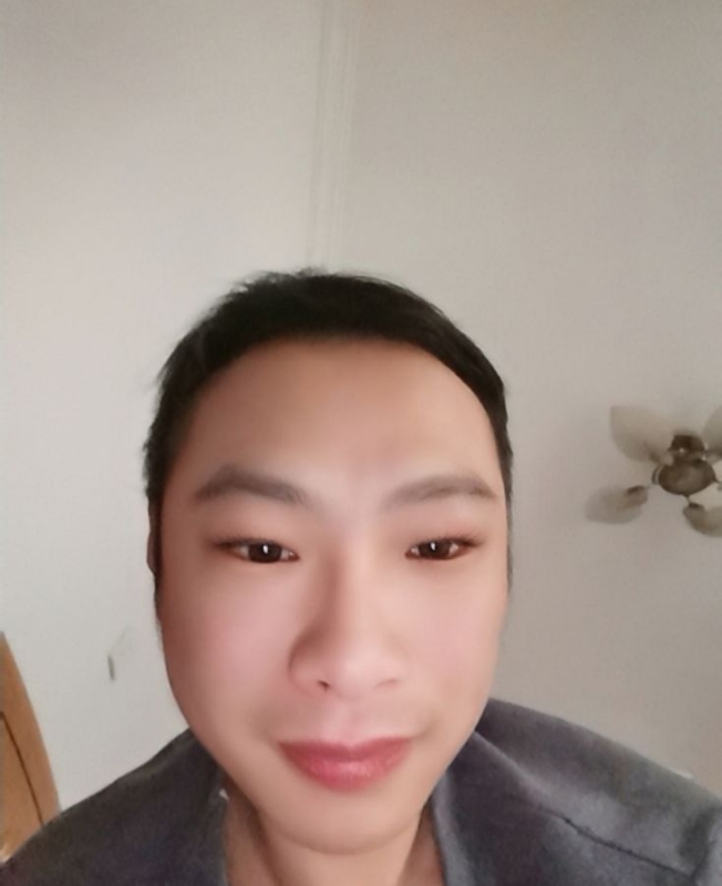 陈峰的第一张照片--贵港相亲服务中心