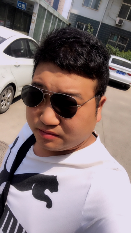 杨志强的第一张照片--贵港相亲服务中心