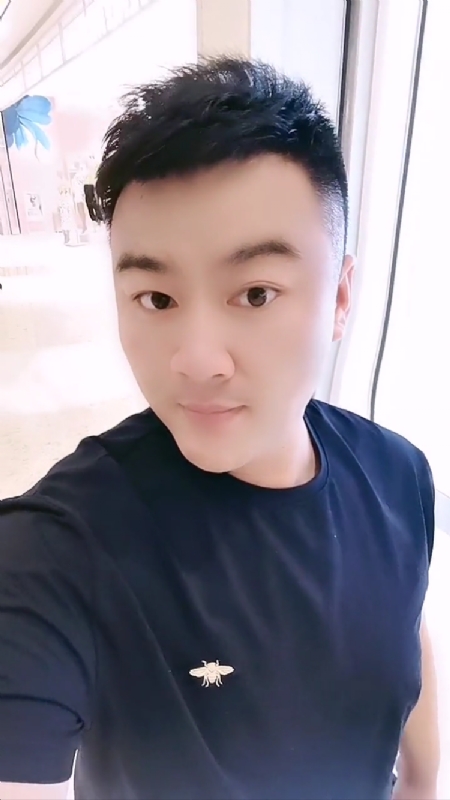 微风徐徐的第二张照片--贵港相亲服务中心