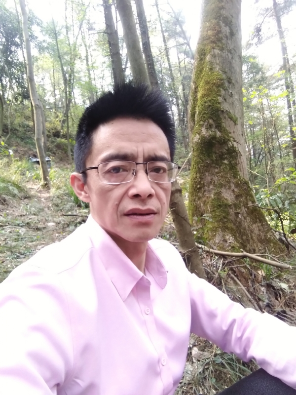 吴彬的第一张照片--贵港相亲服务中心