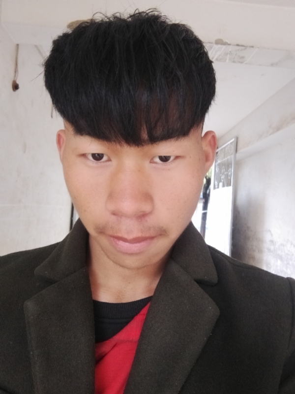 少年不在少的第一张照片--贵港相亲服务中心