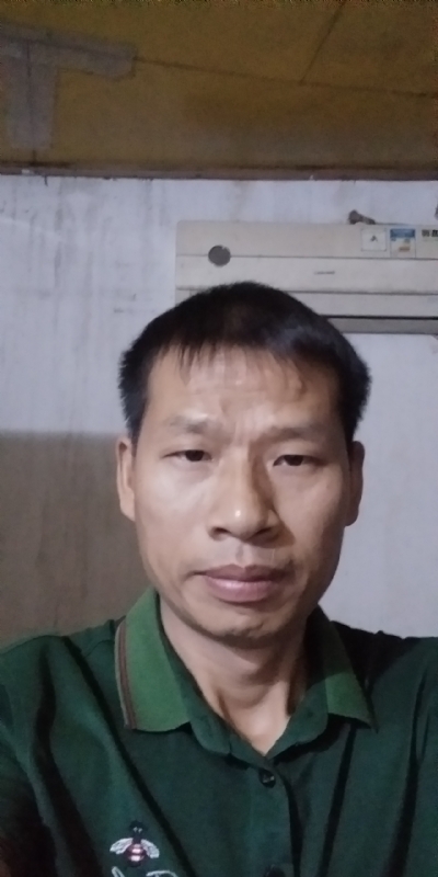 执着跋涉的第二张照片--贵港相亲服务中心