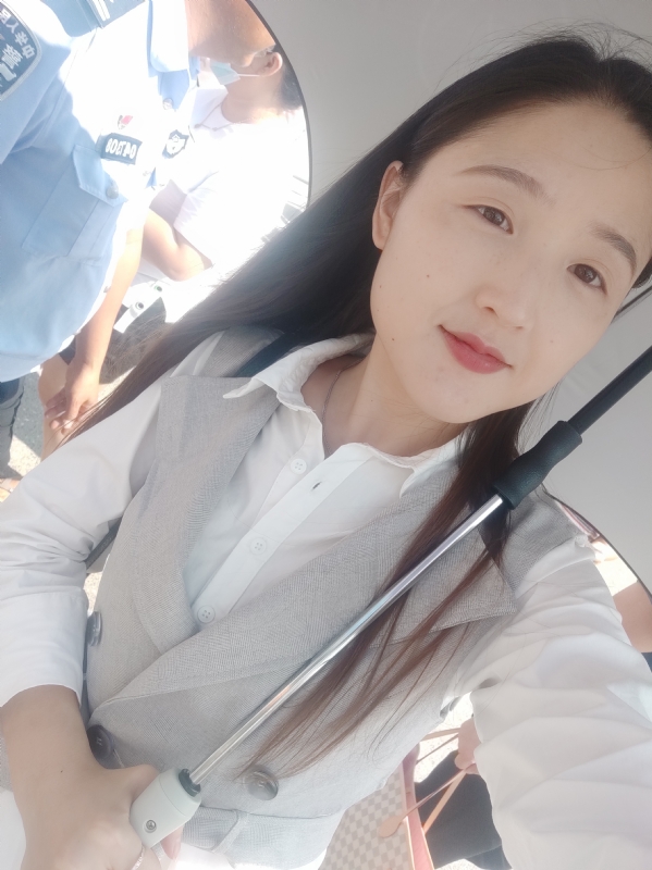 木子田心的第一张照片--贵港相亲服务中心