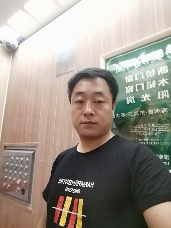 江南烟雨的第一张照片--贵港相亲服务中心