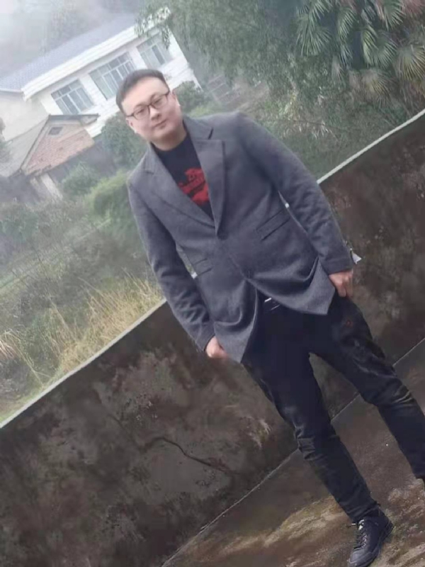 冰城的第一张照片--贵港相亲服务中心
