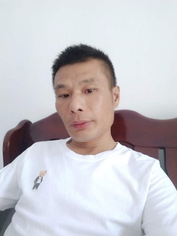 年少轻狂的第一张照片--贵港相亲服务中心