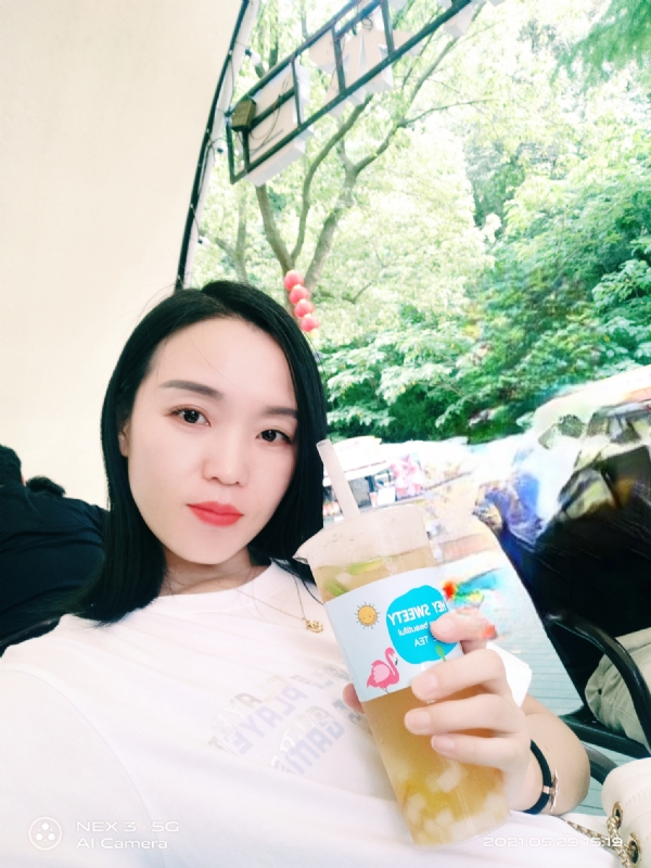 鱼鱼的第一张照片--贵港相亲服务中心