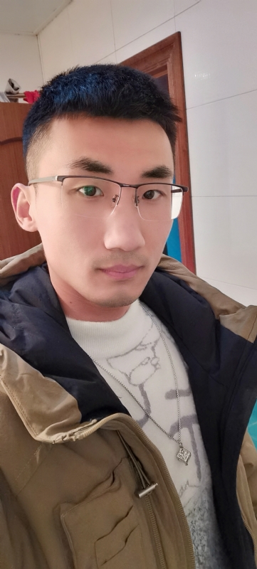 闯红灯吐泡泡的第一张照片--贵港相亲服务中心
