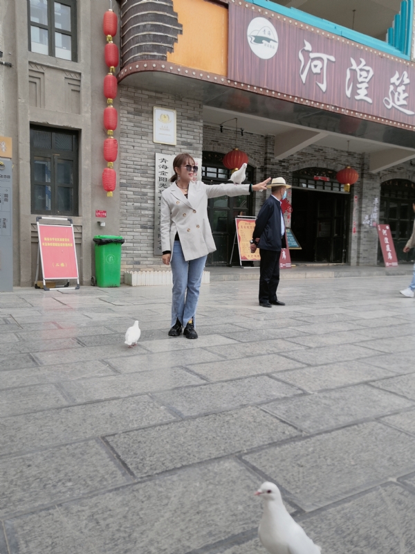艳艳的第一张照片--贵港相亲服务中心