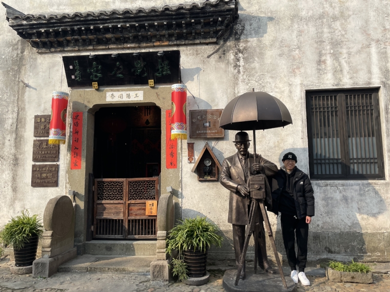 喝可乐的猫的第一张照片--贵港相亲服务中心