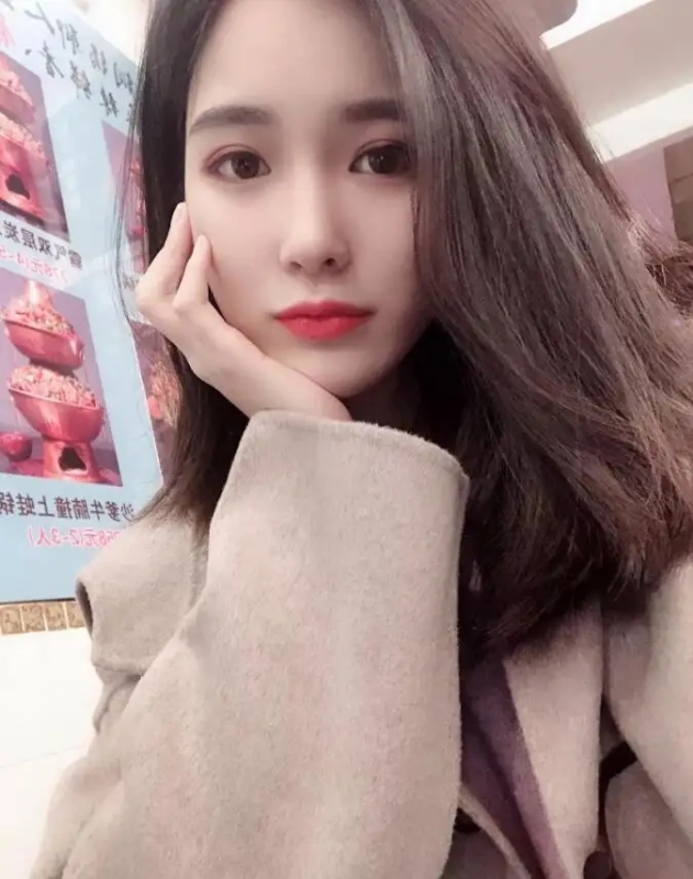 谢玲的第一张照片--贵港相亲服务中心
