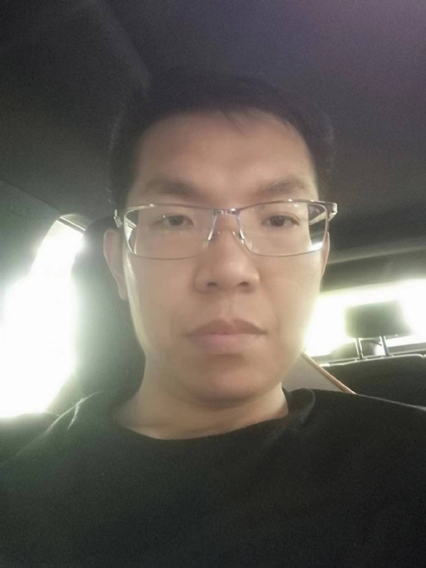小黑包的第一张照片--贵港相亲服务中心