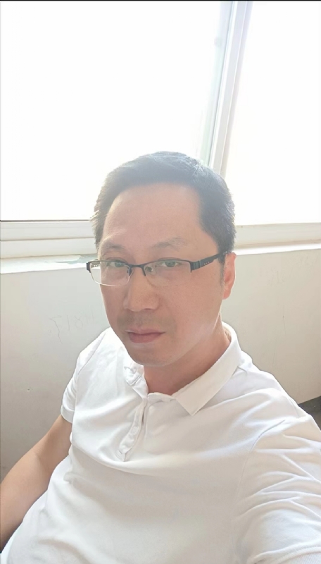 划过生命的流星的第一张照片--贵港相亲服务中心