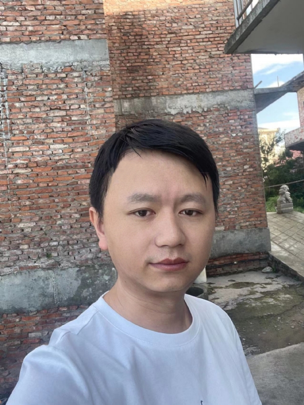行人的第一张照片--贵港相亲服务中心
