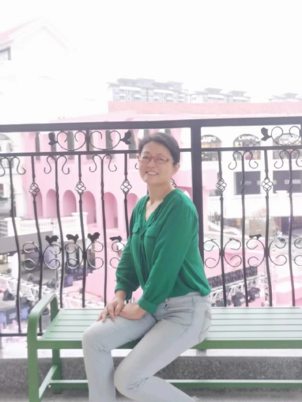 丽华的第四张照片--贵港相亲服务中心
