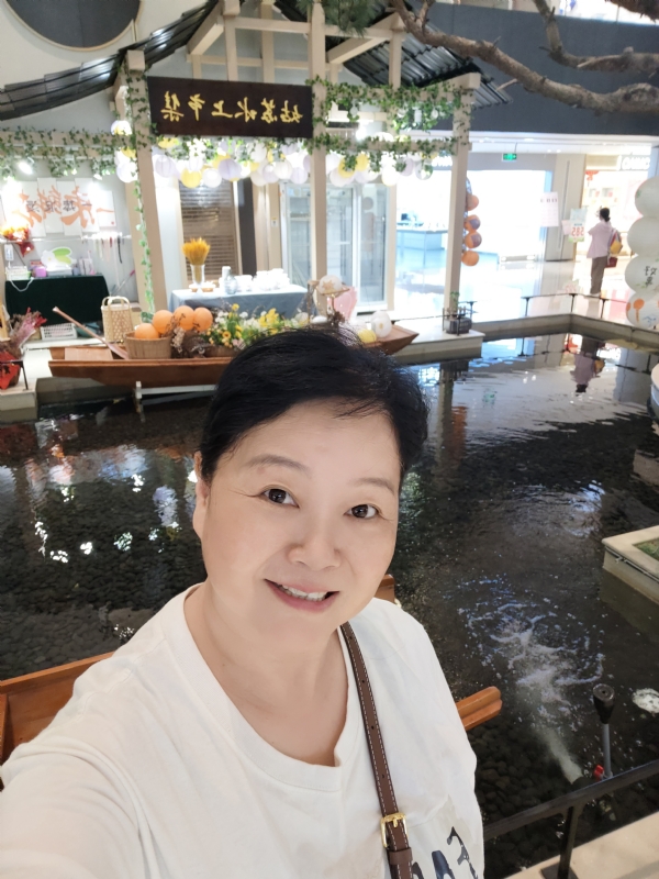 丁姐爱生活的第三张照片--贵港相亲服务中心