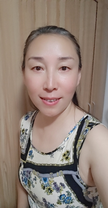 晓琴的第一张照片--贵港相亲服务中心