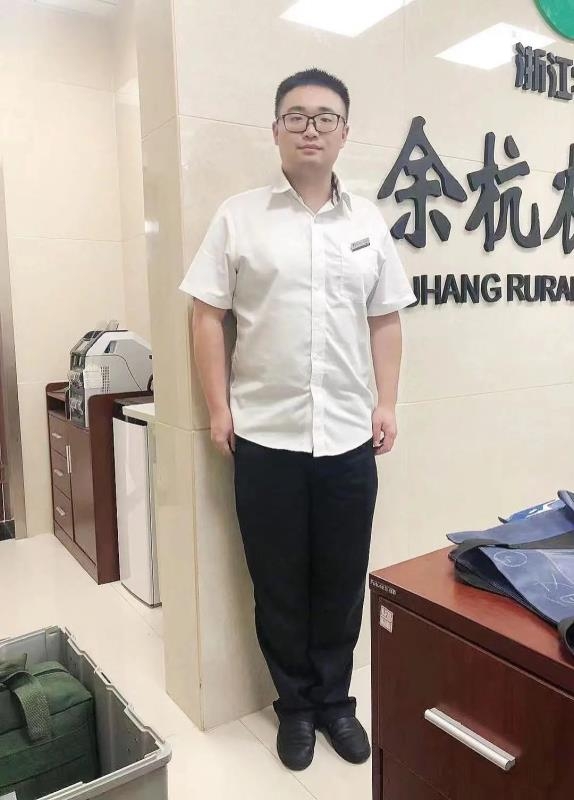 君临天下的第一张照片--贵港相亲服务中心