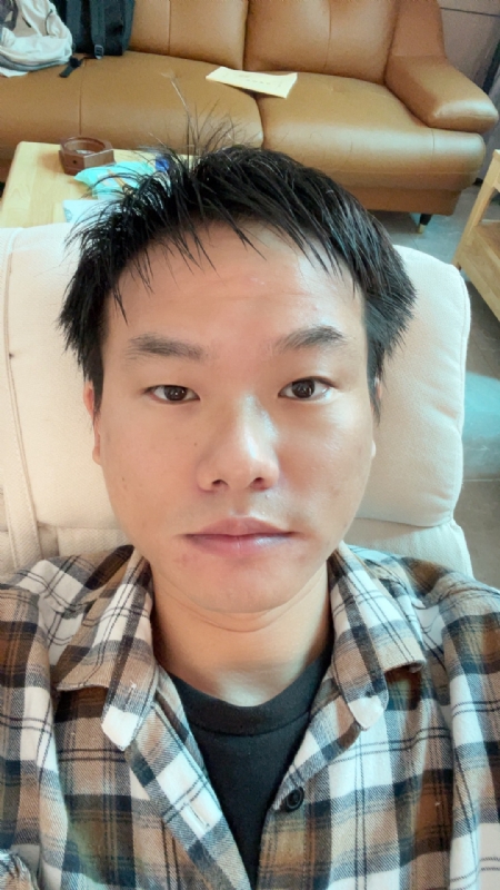 向日葵的第一张照片--贵港相亲服务中心