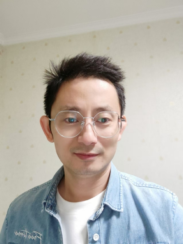 飘逸的第二张照片--贵港相亲服务中心