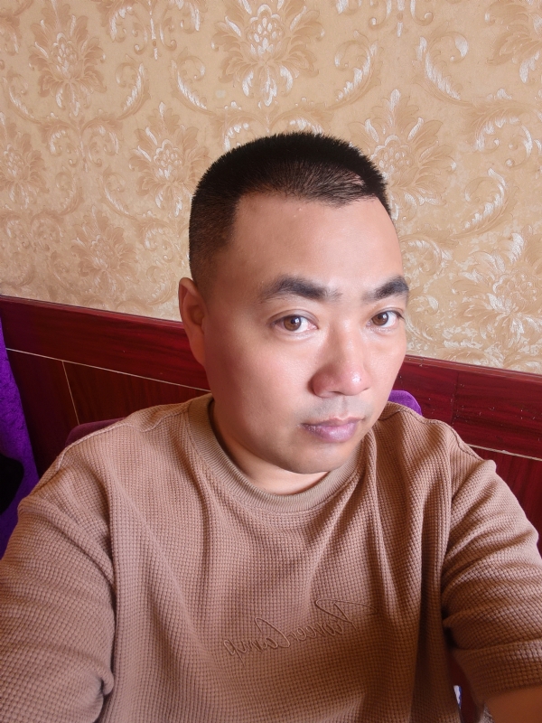 擦亮眼睛向前看的第二张照片--贵港相亲服务中心