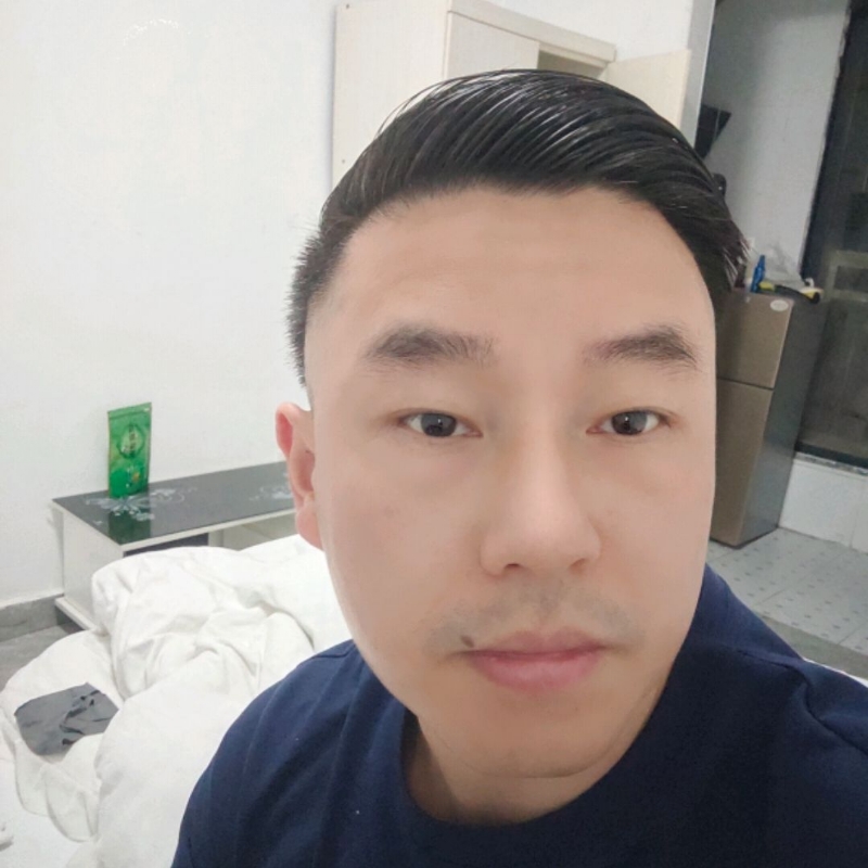 Poluk秦的第一张照片--贵港相亲服务中心