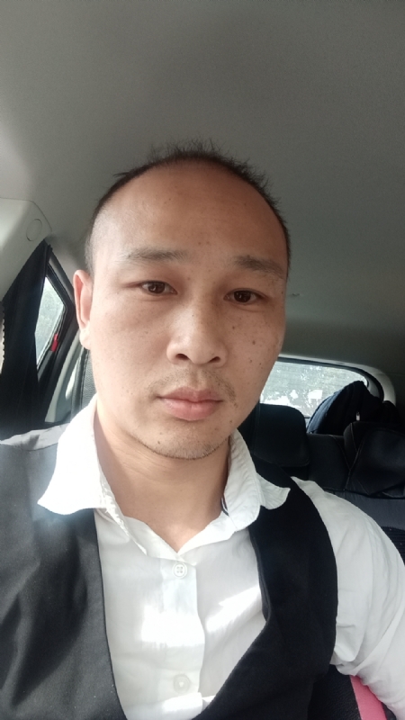 回首往事依旧的第一张照片--贵港相亲服务中心