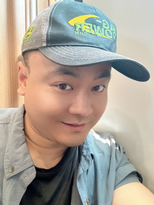 冰的第二张照片--贵港相亲服务中心