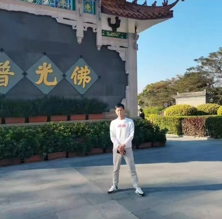 星艺的第一张照片--贵港相亲服务中心