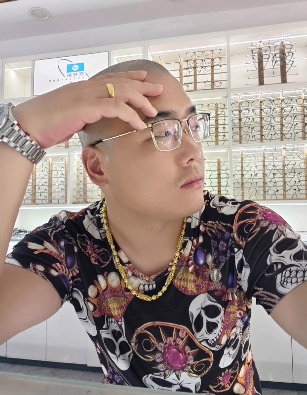 一生诺言的第一张照片--贵港相亲服务中心