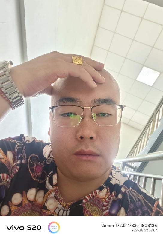 一生诺言的第五张照片--贵港相亲服务中心