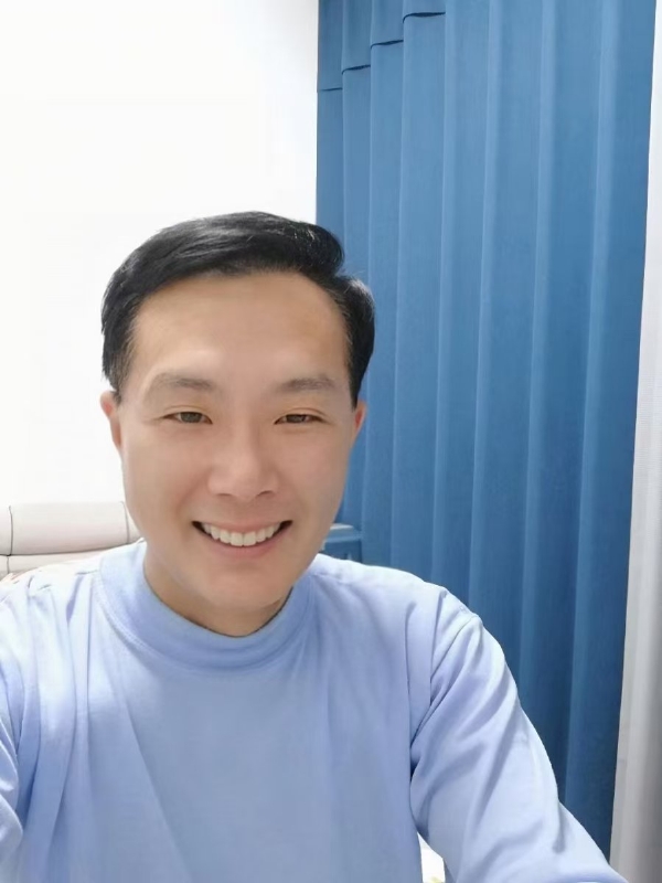 枫叶的第三张照片--贵港相亲服务中心